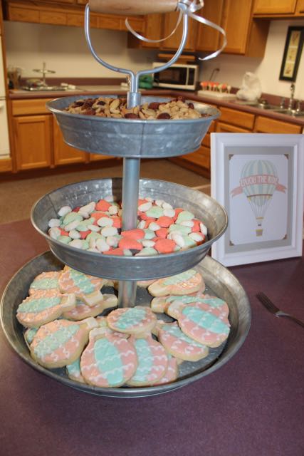 The mints and cookie display. So yummy!