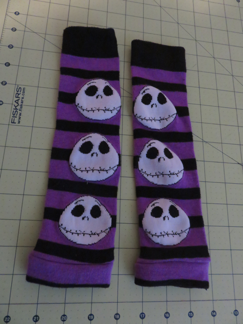 Cut threads and unfold! So easy!